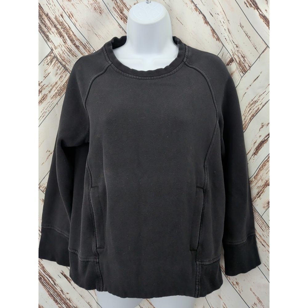 Lululemon Black Crewneck Sweatshirt with pockets